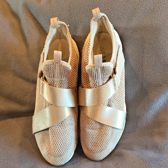 Sorel Shoes - Sorel Women's Athletic Slip-On Sneakers in Cream and Tan